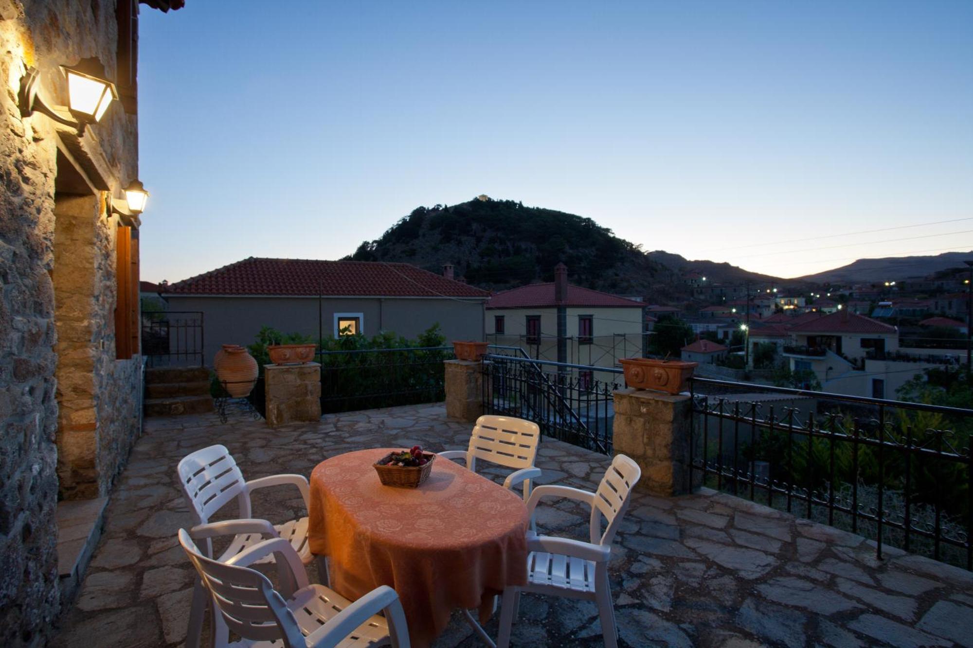 Stone Houses Kontias Rom bilde